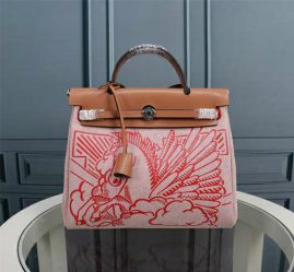 Picture of Hermes Lady Handbags _SKUfw121634077fw